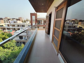 Balcony in 3 BHK Builder Floor at Sector 9 – for Rent