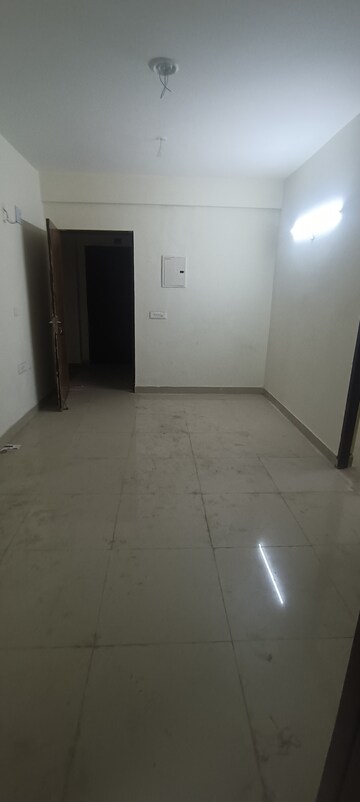 Room in 3 BHK Apartment at Amolik Sankalp, Sector 85 – for Sale