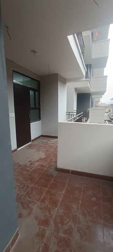 Room in 3 BHK Apartment at Amolik Sankalp, Sector 85 – for Sale