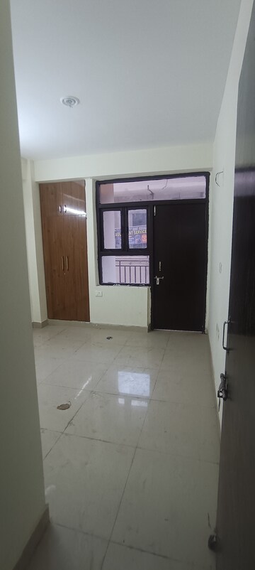 Room in 3 BHK Apartment at Amolik Sankalp, Sector 85 – for Sale