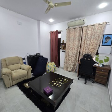 Living Room in 3 BHK Builder Floor at Sector 31 – for Rent