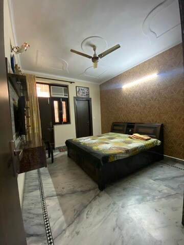 Bedroom in 3 BHK Builder Floor at Sainik Colony – for Sale