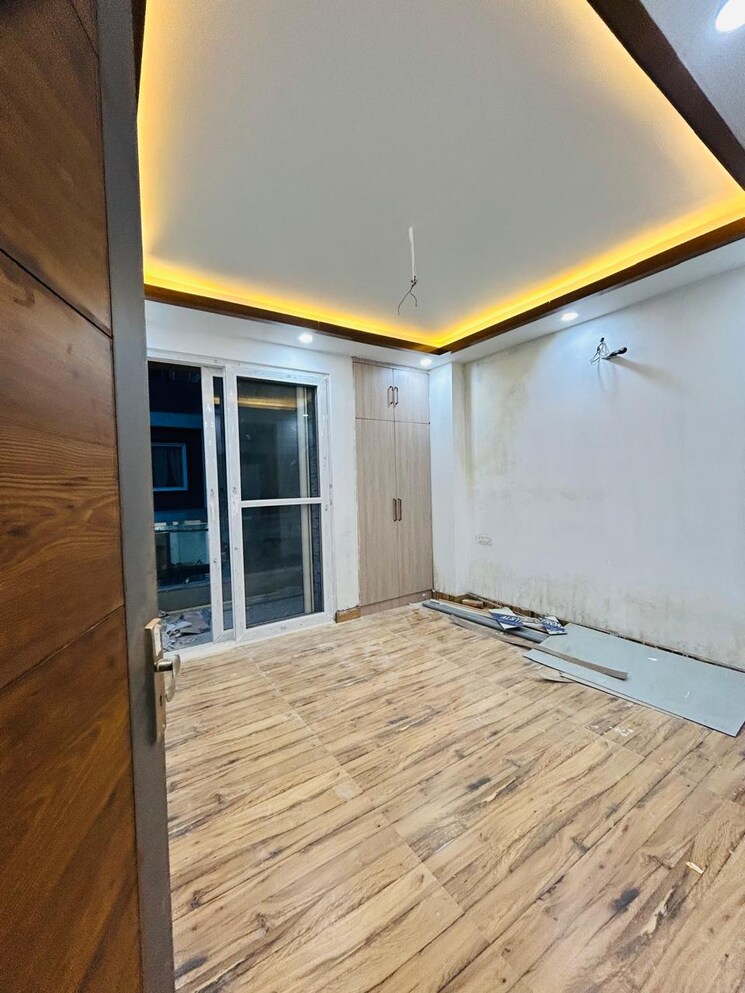 Room, gms road 3 Bedroom 1250 Sq.Ft. Builder Floor In Gms Road Dehradun 8158806