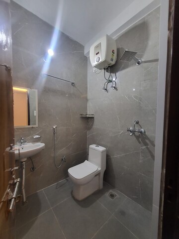 Bathroom in 3 BHK Builder Floor at Sector 27 – for Rent