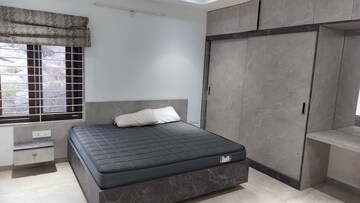 Bedroom in 3 BHK Builder Floor at Kagaznagar – for Rent