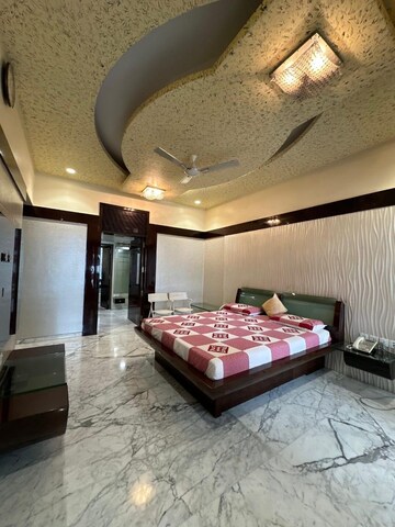 Bedroom in 4 BHK Apartment at Lodha Bellissimo, Mahalaxmi – for Rent