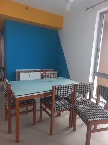 Bedroom in 2.5 BHK Apartment at Pioneer Park Phase 1, Sector 61 – for Rent