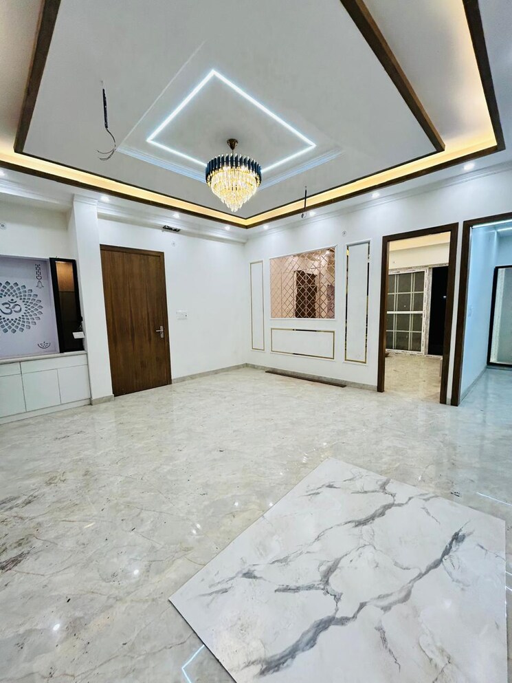 Room, gms road 3 Bedroom 1450 Sq.Ft. Builder Floor In Gms Road Dehradun 8158869