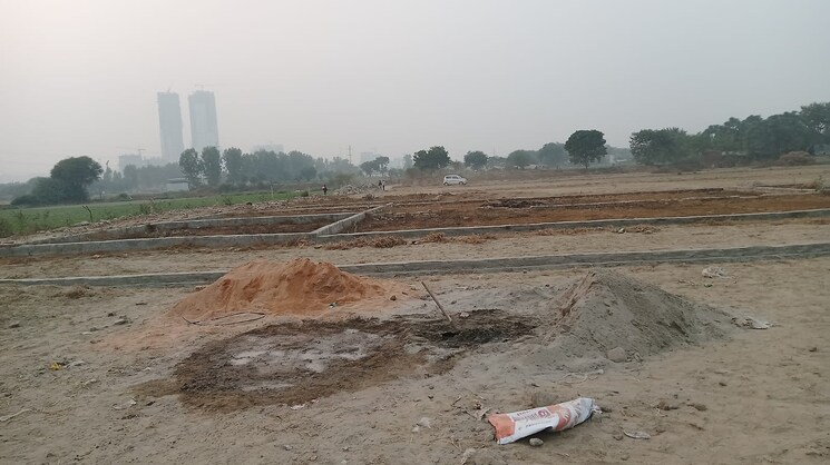 undefined, sector 141  50 Sq.Yd. Plot In Sector 141 Noida 8158879