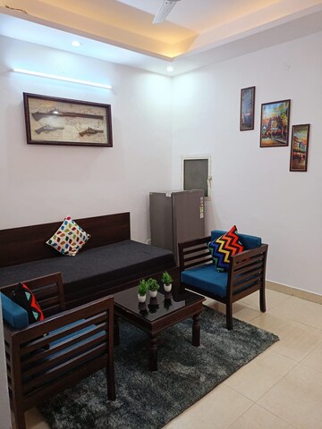 Bedroom in 1 BHK Builder Floor at DLF City Phase III, Sector 24 – for Rent