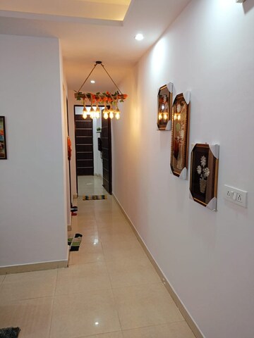 Furnished Amenities in 1 BHK Builder Floor at DLF City Phase III, Sector 24 – for Rent