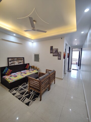 Living Room in 1 RK Builder Floor at Sector 27 – for Rent