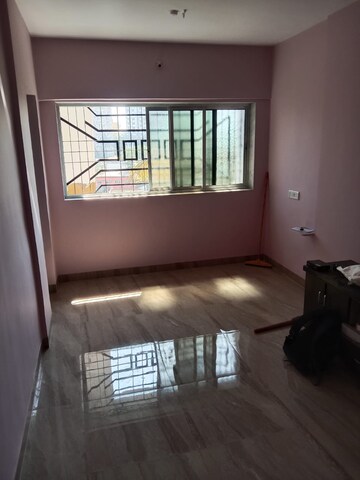 Room in 1 BHK Apartment at Panchvan Complex, Borivali West – for Rent