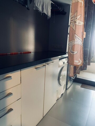 Furnished Amenities in 2.5 BHK Apartment at Oberoi Realty Woods, Goregaon East – for Sale