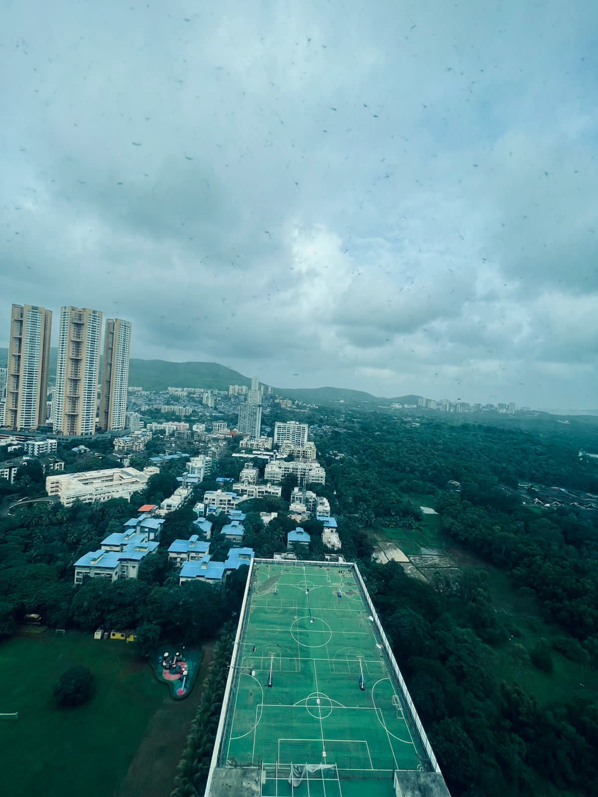 2.5 BHK + Study Room Apartment For Sale in Oberoi Realty Woods