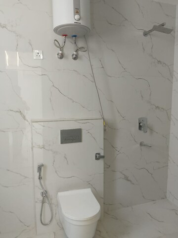 Bathroom in 2 BHK Builder Floor at Sector 30 – for Rent