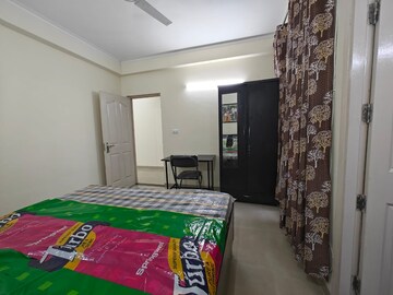 Bedroom in 2 BHK Builder Floor at Signature Tower Sector 30, Sector 30 – for Rent