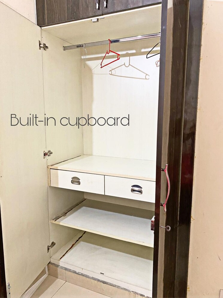 Bathroom, sector 52 3 Bedroom 1650 Sq.Ft. Builder Floor In Sector 52 Gurgaon 8158988