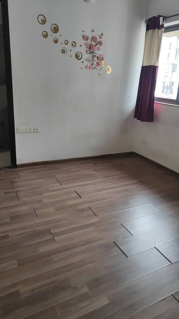 Room in 1 BHK Apartment at Lodha Lakeshore Greens, Dombivli East – for Sale
