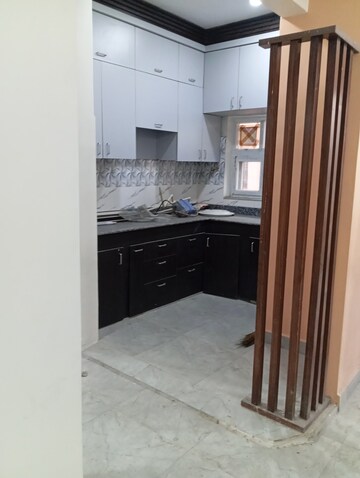Staircase in 2.5 BHK Builder Floor at Krishna Nagar – for Rent
