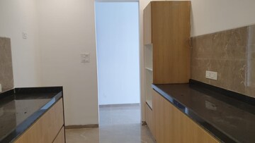 Room in 3 BHK Apartment at The Park Residency Andheri, Andheri West – for Rent