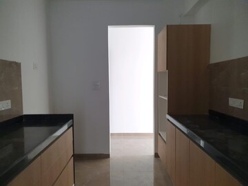 Room in 3 BHK Apartment at The Park Residency Andheri, Andheri West – for Rent