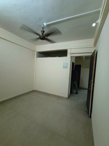 Room in 2 BHK Apartment at Wadgaon Sheri – for Rent