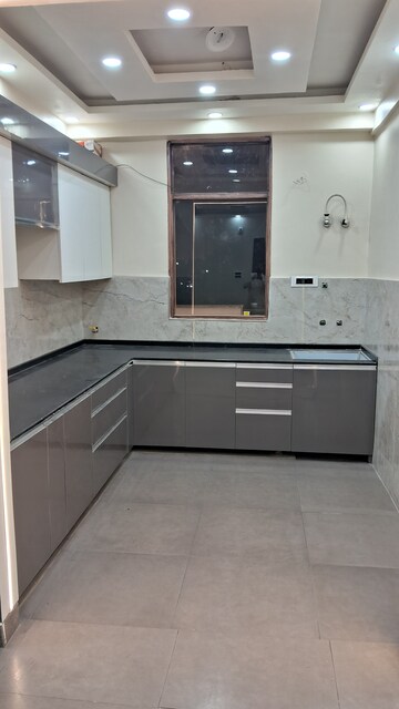 Kitchen in 3.5 BHK Builder Floor at Balaji Arcade Rajendra Nagar, Rajendra Nagar – for Sale