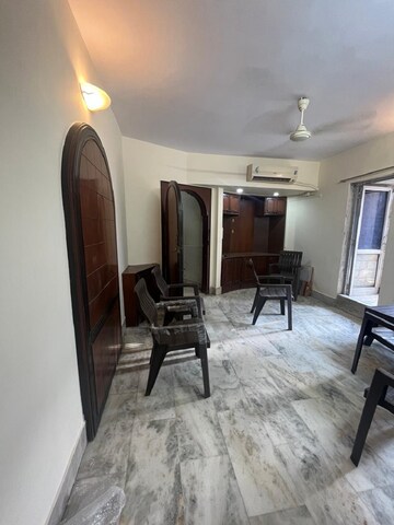 Living Room in 1 BHK Apartment at Santacruz West – for Rent