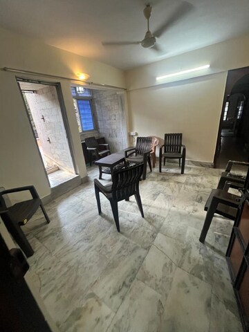 Living Room in 1 BHK Apartment at Santacruz West – for Rent