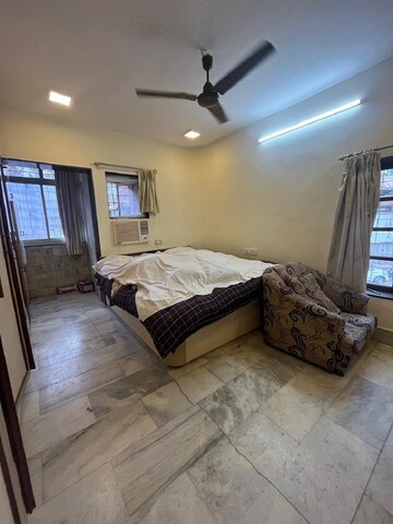 Bedroom in 1 BHK Apartment at Santacruz West – for Rent