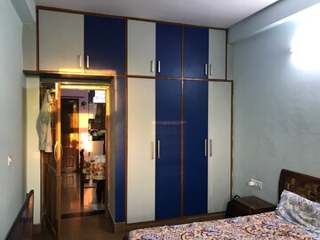 Room in 1 BHK Builder Floor at Sector 51 – for Rent