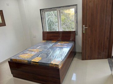 Bedroom in 2 BHK Builder Floor at DLF Star Mall, Sector 30 – for Rent