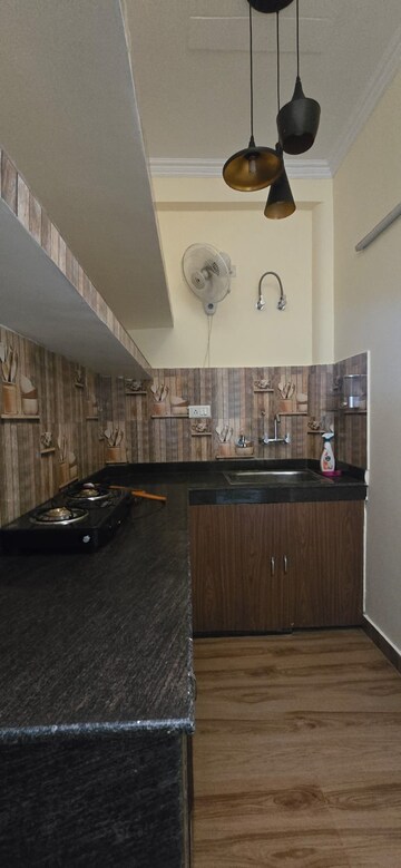 Kitchen in 1.5 BHK Independent House at Gomti Nagar – for Rent