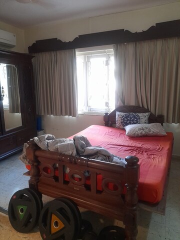 Bedroom in 2 BHK Apartment at Bandra West – for Rent