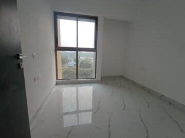 2 BHK Apartment For Rent in Raymond Ten X Habitat, Pokhran Road No 2
