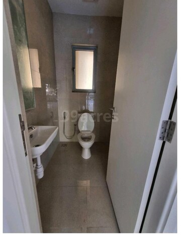 Attached Bathroom in 2 BHK Apartment at Sheth Avalon, Laxmi Nagar – for Rent