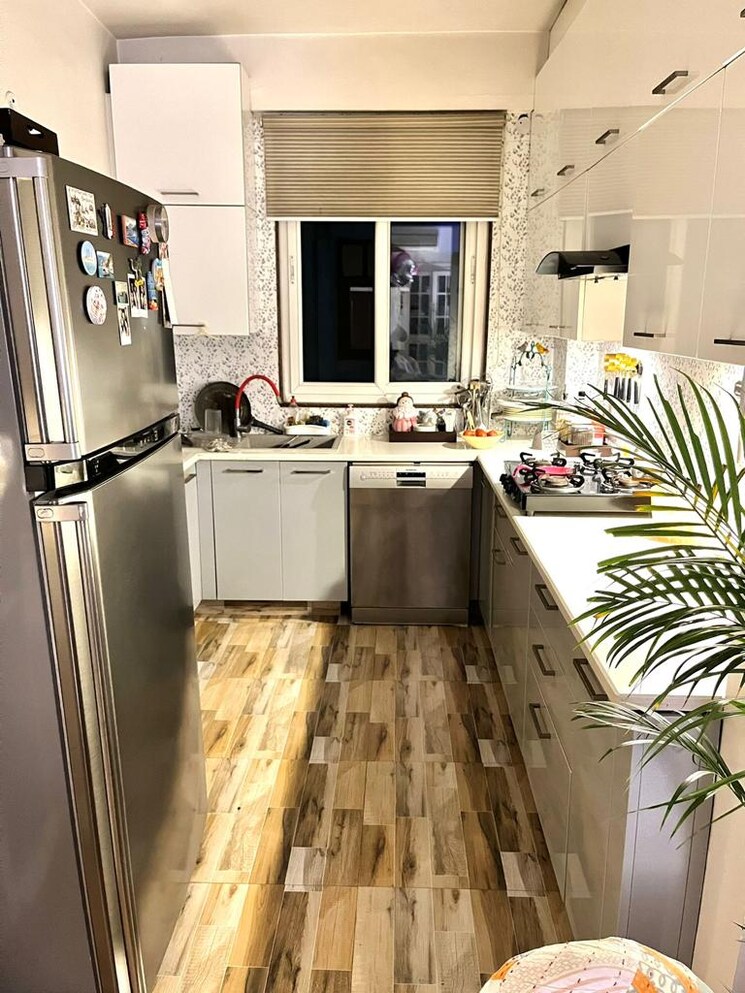 Balcony, mahagun-manor 3 Bedroom 1670 Sq.Ft. Apartment In Sector 50 Noida 8159289