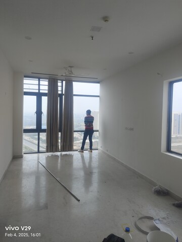 Room in 2 BHK Apartment at Ireo The Grand Arch, Sector 58 – for Rent