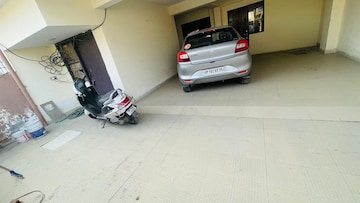 Parking in 4 BHK Independent House at RWA Apartments Sector 45, Sector 45 – for Sale