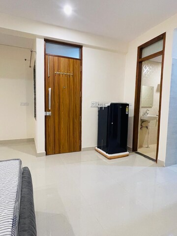Room in 2 BHK Builder Floor at RWA Apartments Sector 40, Sector 40 – for Rent