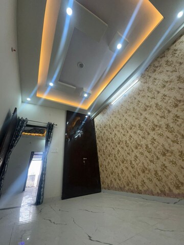 Furnished Amenities in 4 BHK Independent House at Om Sarovar, Kalwar Road – for Sale