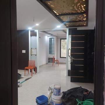 Building Lobby in 3.5 BHK Builder Floor at Paschim Vihar – for Rent