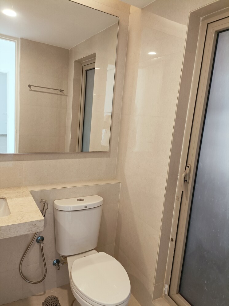 Bathroom, hiranandani-estate 3 Bedroom 1100 Sq.Ft. Apartment In Ghodbunder Road Thane 8159475