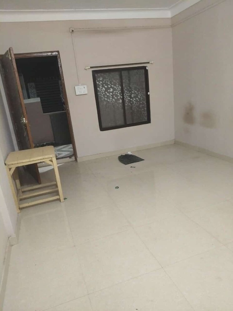 Room, abc-square 1 RK 350 Sq.Ft. Apartment In Pradhikaran Pune 8159502