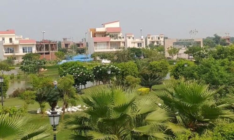 Exterior View, gaur-yamuna-city-2nd-park-view  104 Sq.Yd. Plot In Gaur Yamuna City Greater Noida 8159535