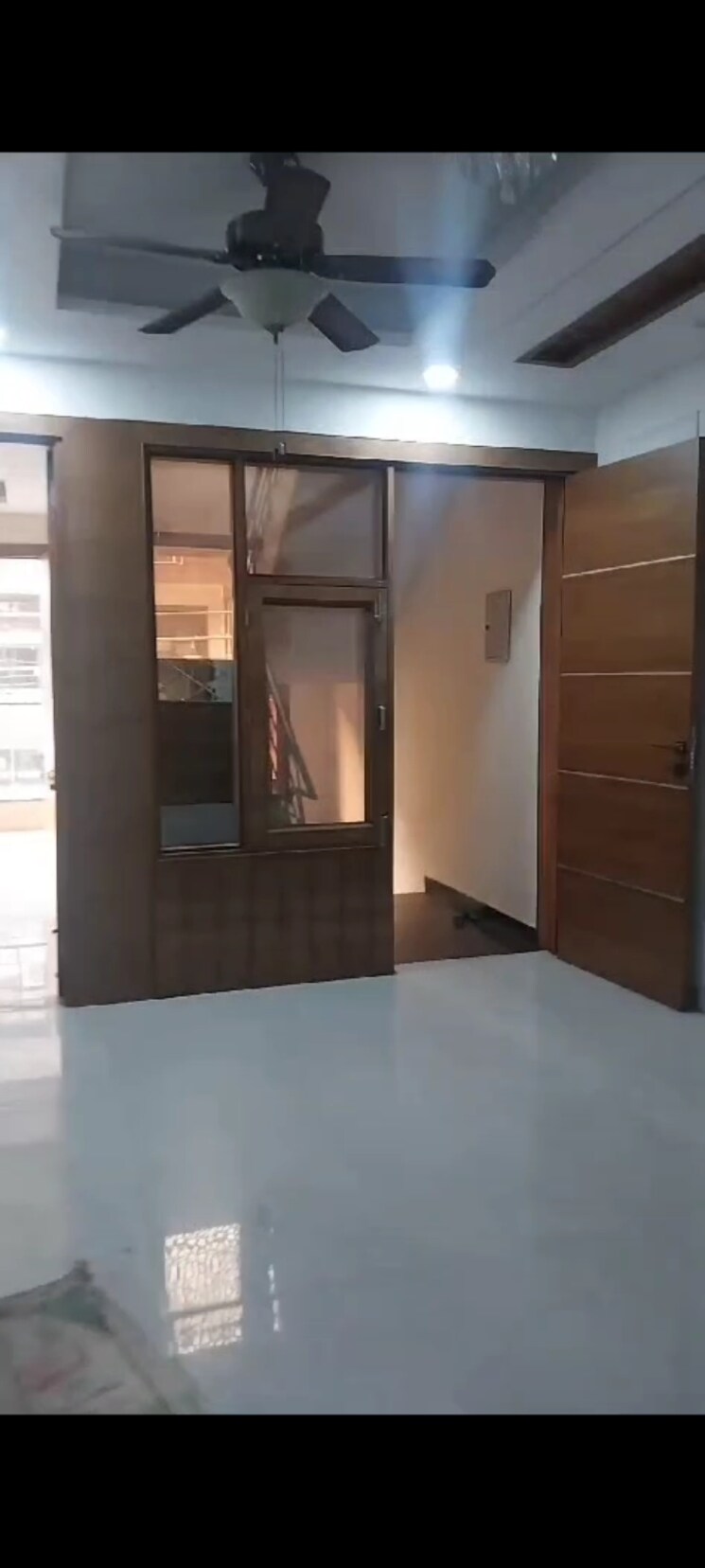 undefined, gyan khand 3 Bedroom 1200 Sq.Ft. Builder Floor In Gyan Khand Ghaziabad 8159546