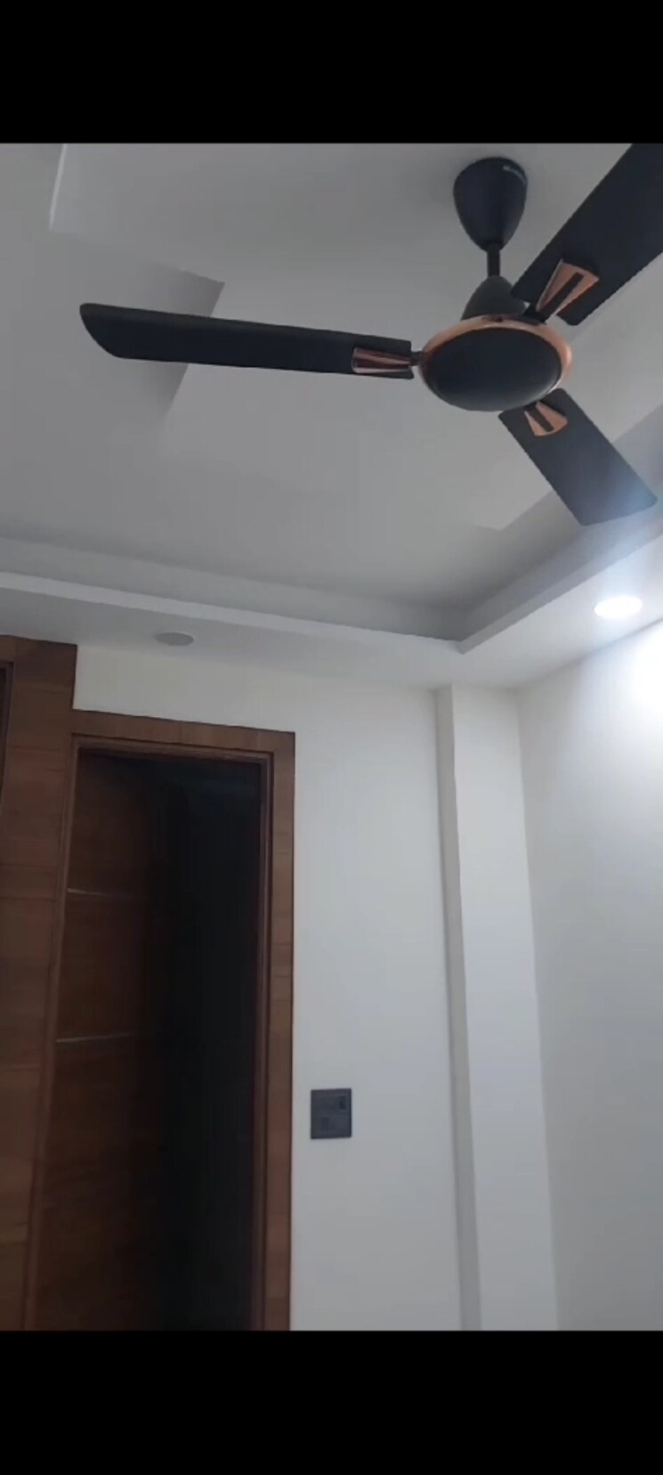 undefined, gyan khand 3 Bedroom 1200 Sq.Ft. Builder Floor In Gyan Khand Ghaziabad 8159546