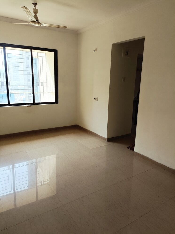 Room, vihang-valley-phase1 1.5 Bedroom 500 Sq.Ft. Apartment In Kasarvadavali Thane 8159559