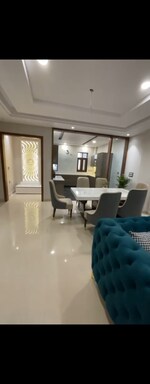 3 BHK + Pooja Room,Servant Room,Study Room 350 Sq.Yd. Builder Floor in Sector 15